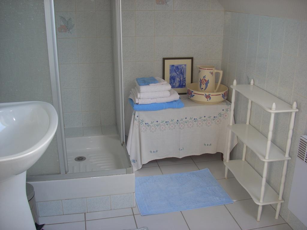 Chambres d'hotes Kergollay Lanhouarneau Habitación foto